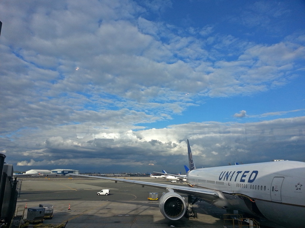 Airplanes and Clouds, Newark Airport